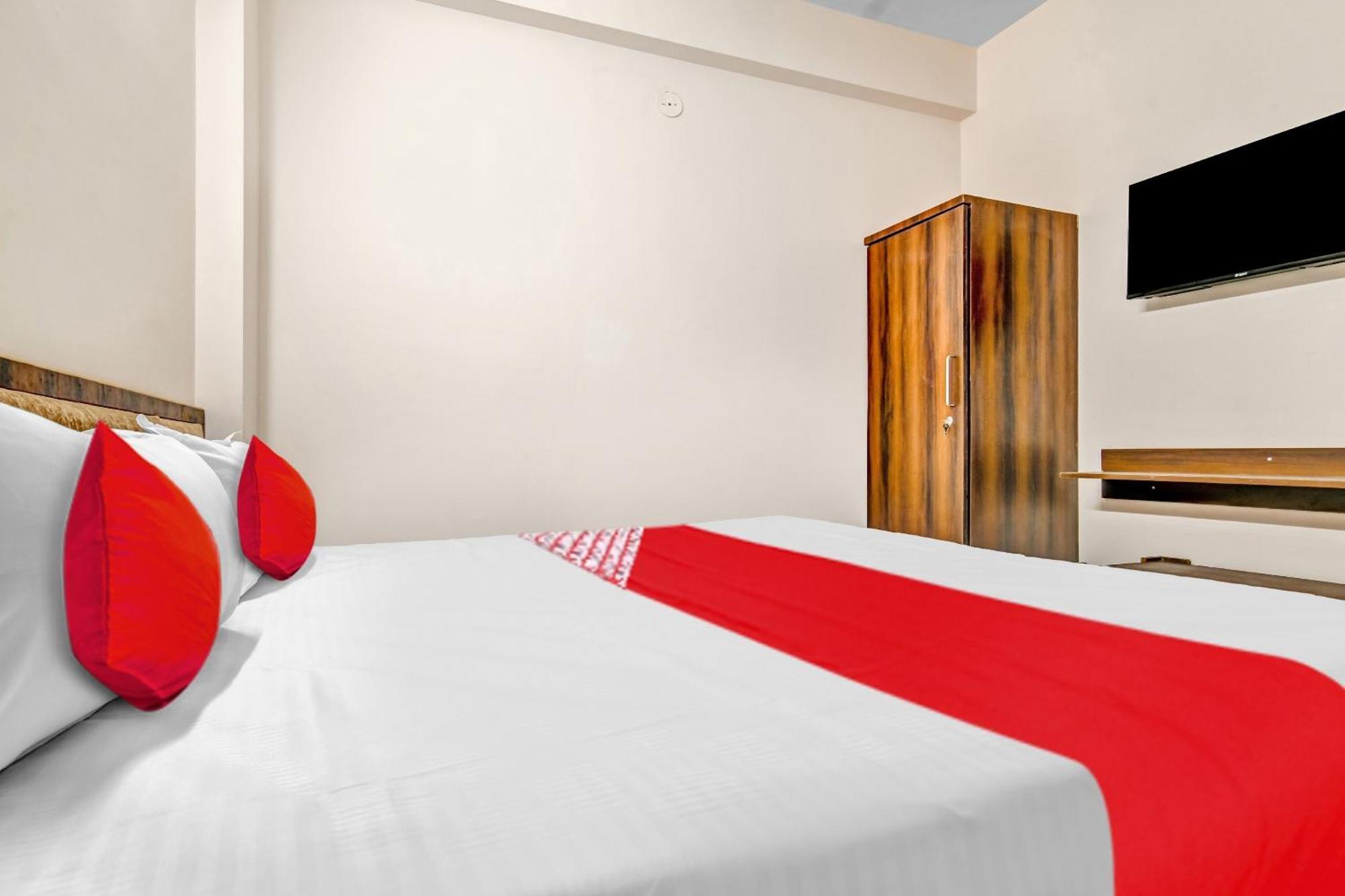 Oyo Flagship Bliss 3* Indore
