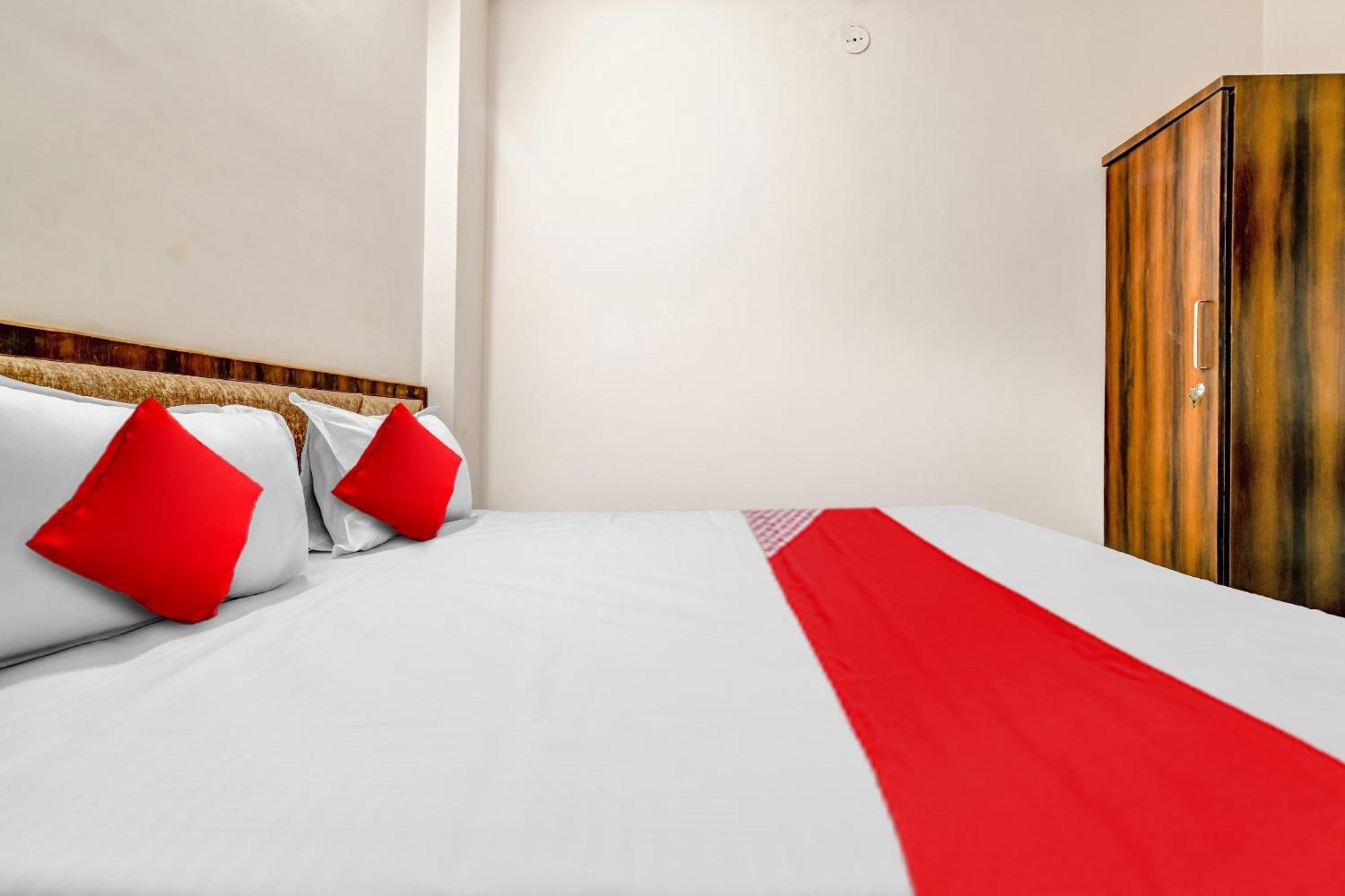 Oyo Flagship Bliss Indore