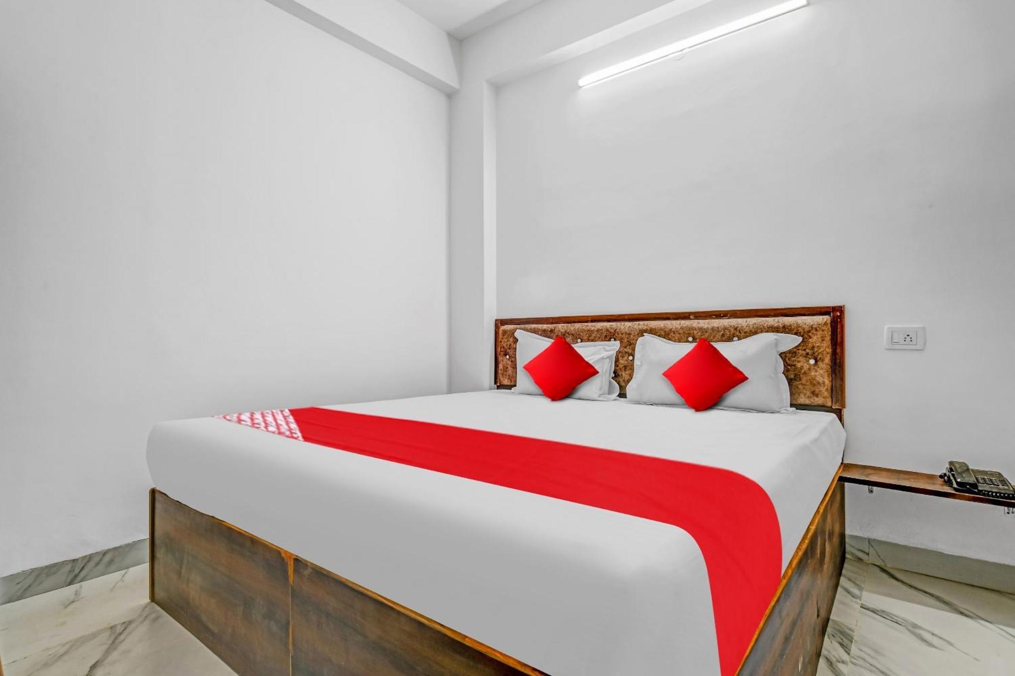 Oyo Flagship Bliss Indore